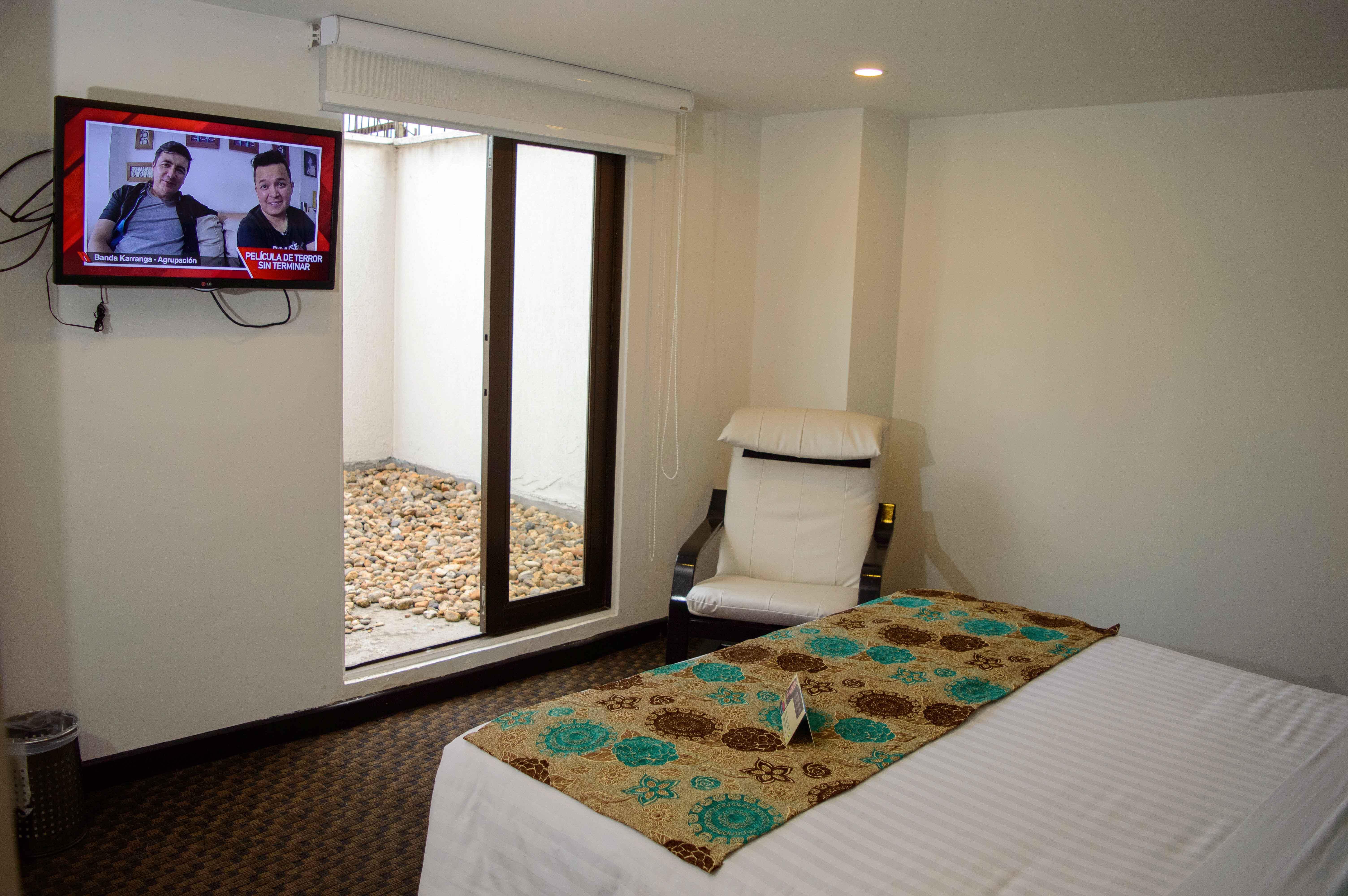 Hotel Castellana 95 Богота Экстерьер фото