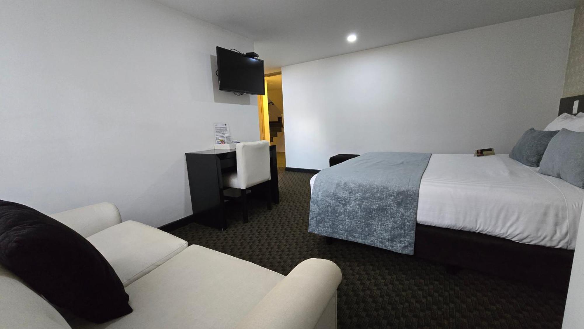 Hotel Castellana 95 Богота Экстерьер фото